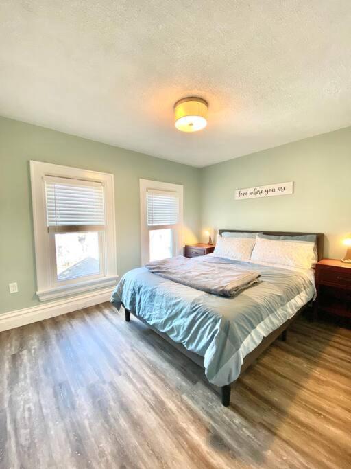 Cozy Suite-Walk To The Falls! ไนแอการาฟอลส์ ภายนอก รูปภาพ